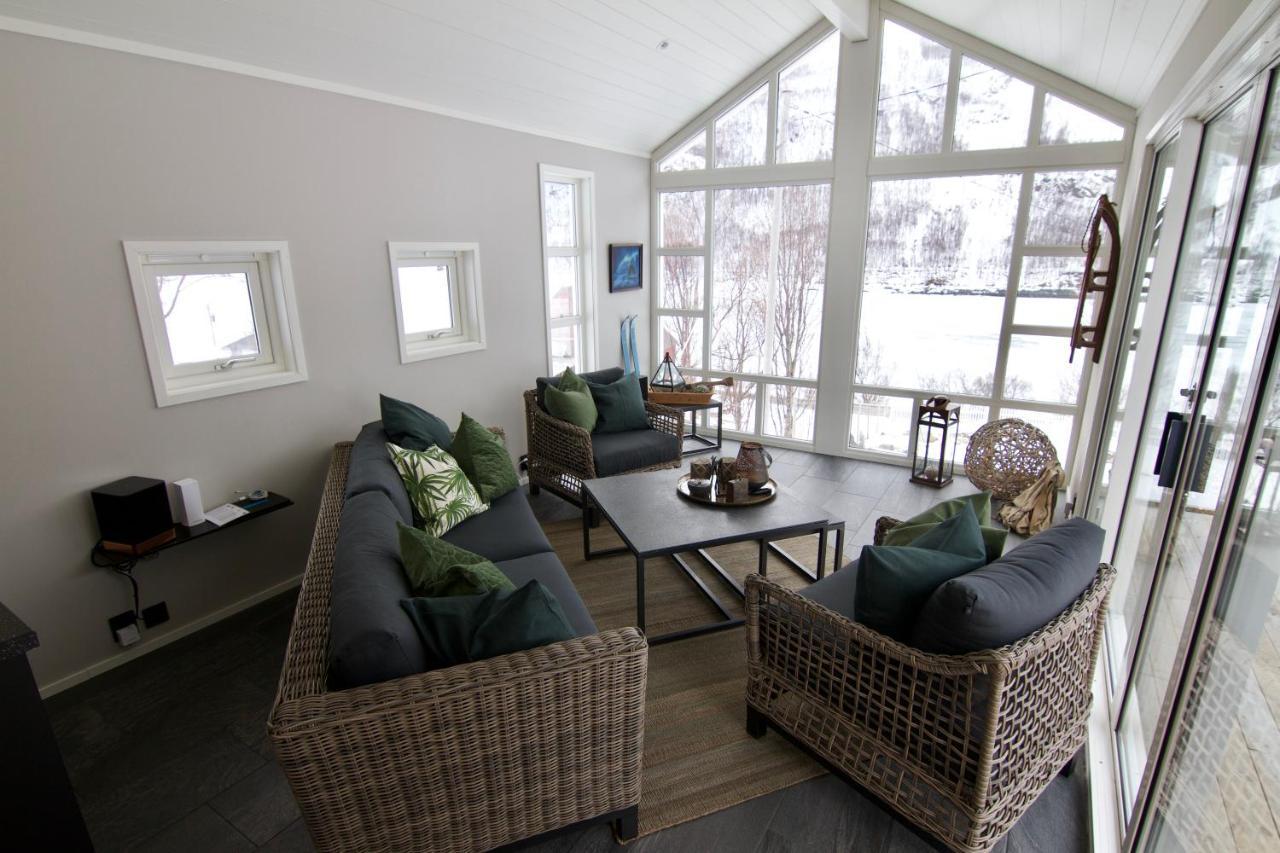 Kjosen Lodge, Lyngen. Lyngseidet Ngoại thất bức ảnh